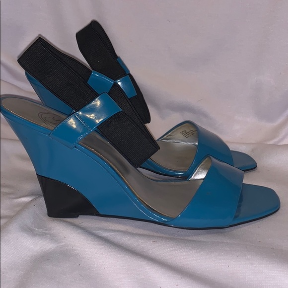 Jessica Simpson Shoes - Jessica Simpson wedge heels size 9